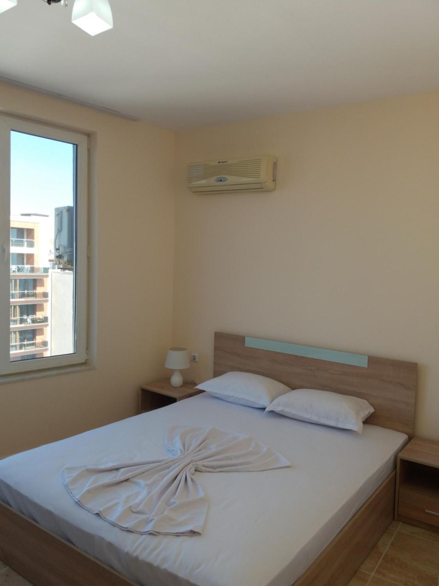 Golden Sea View Apartments Pomorie Exterior foto