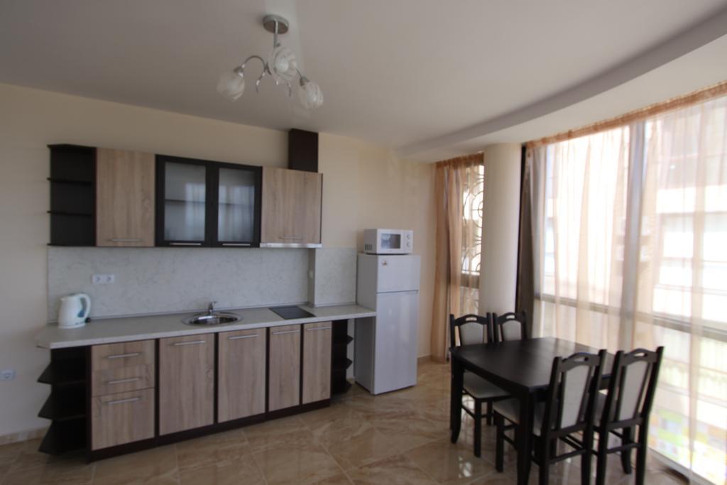 Golden Sea View Apartments Pomorie Exterior foto