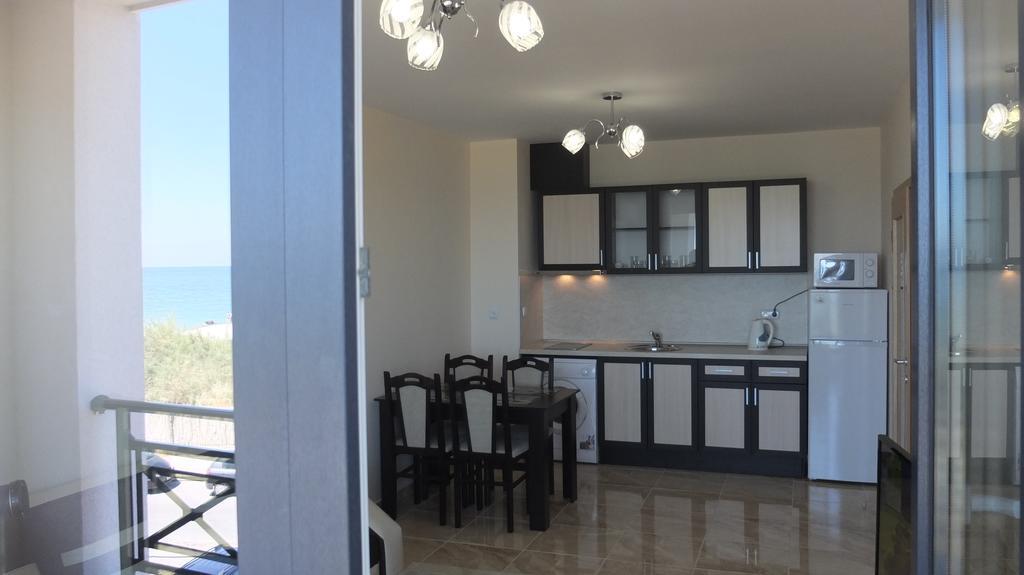 Golden Sea View Apartments Pomorie Exterior foto
