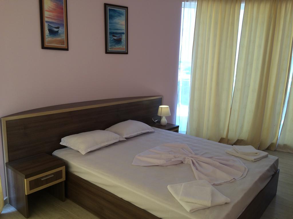 Golden Sea View Apartments Pomorie Exterior foto