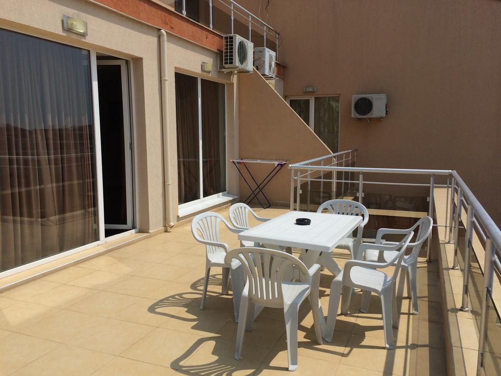 Golden Sea View Apartments Pomorie Exterior foto