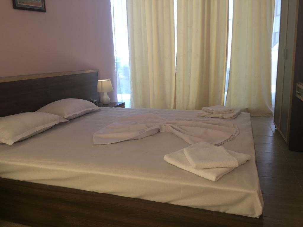 Golden Sea View Apartments Pomorie Exterior foto